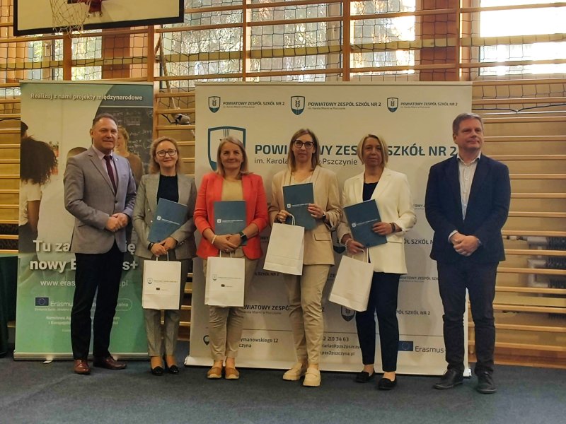2024.04.25 Nauczyciele i uczniowie "Rolinczoka" posumowali projekty europejskie